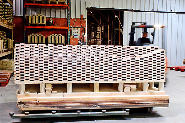 포토 JPG 해외이미지 식물 외관 산업 벽 건축양식 공장 교통시설 표면 벽돌 노동자 주택 실내 안전 사람없음 건물 우주 기계 블록 장비 공구 시골 업무 작업 얼룩 거친 작업실 제조 묘사 복고 시멘트 점토 수납 벽돌담 직사각형 고체 줄서기 해외202004 해외포토 도형 직업 건축물 건축 교통 공업 모션 내부 담장 도구 시설 파일형식 이미지허브