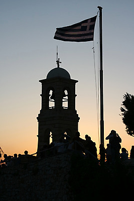 포토 JPG 해외이미지 나무 전통 실루엣 여행 십자가 휴가 휴식 그림자 사람 풍경 사람없음 야외 관광지 도시풍경 교회 여행객 사진촬영 일몰 종 깃발 도시 그리스 언덕 아테네 타운 해외202004 해외포토 식물 유럽 컨셉 종교건축 촬영기법 건물 노을 촬영 파일형식 이미지허브