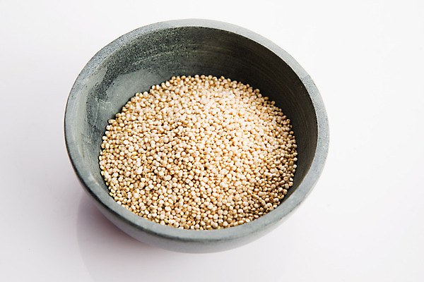 포토 JPG 해외이미지 음식 다이어트 재료 탁자 건조 건강 씨앗 사람없음 목재 빨간색 농작물 갈색 쌓기 검은색 식사 어둠 수확 바위 흰색 시골 사발 낟알 컨테이너 시리얼 가득함 묘사 유기농 질감 날것 섬유 생식 채식주의자 퀴노아 해외202004 해외포토 나무 식물 웰빙 산업 컬러 가구 농업 모션 곡류 돌_바위 직물 사기그릇 채식 파일형식 이미지허브