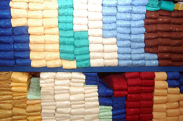 포토 JPG 해외이미지 디자인 백그라운드 쿠션 창문 사람없음 내부 장식 세트 컬러풀 판매 세일 쌓기 상점 희망 공연 방 직물 커튼 우아함 닫기 실크 질감 팩 재단 샤워실 앞머리 엘리먼트 원자재 접기 스타일 해외202004 해외포토 헤어스타일 감정 컬러 컨셉 모션 이벤트 화장품 샤워시설 파일형식 이미지허브