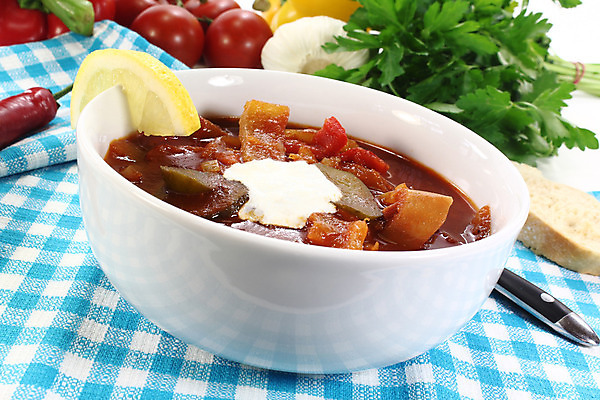 포토 JPG 해외이미지 접시 음식 빵 파슬리 육류 요리 사람없음 주방 식사 소시지 맛 수프 기아 크림 광택 후추 러시아인 식욕 해외202004 해외포토 서양인 식기 컨셉 채소 식재료 가공식품 사회이슈 향신료 파일형식 이미지허브