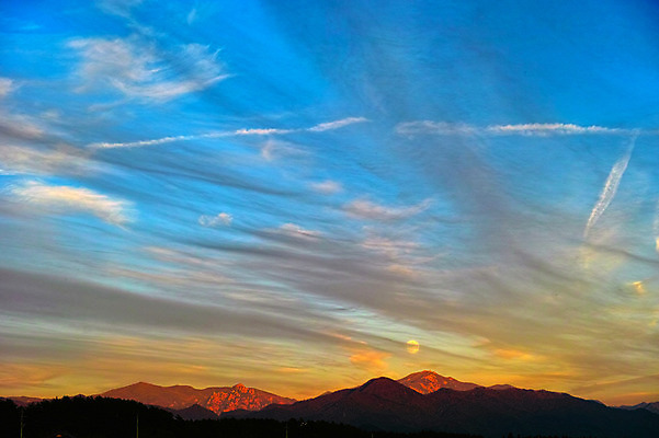 포토 JPG 주간 구름 자연 하늘 산 풍경 사람없음 야외 일출 일본 일몰 야마나시 국내포토 자연요소 아시아 노을 생태계 파일형식