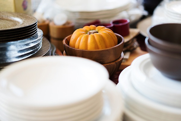 포토 JPG 그릇 접시 호박 실내 사람없음 쌓기 늙은호박 국내포토 식기 채소 모션 내부 파일형식