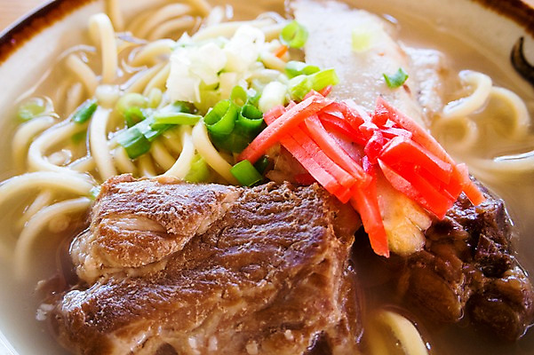 포토 JPG 그릇 음식 육류 근접촬영 사람없음 일본 면류 고명 국수 일본음식 이에섬 국내포토 식기 아시아 뷰포인트 섬 식재료 오키나와 파일형식