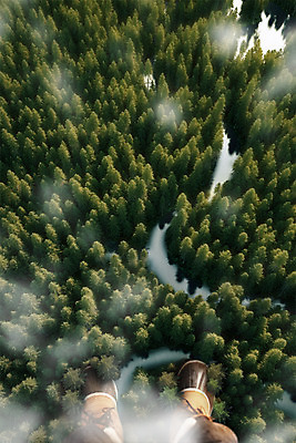 PSD 구름 편집이미지 여행 백그라운드 겨울 신체부위 하이앵글 다리 숲 디지털합성 합성 침엽수 툰드라지방 디지털아트 이미지편집 자연요소 나무 계절 뷰포인트 사람 북극해 파일형식