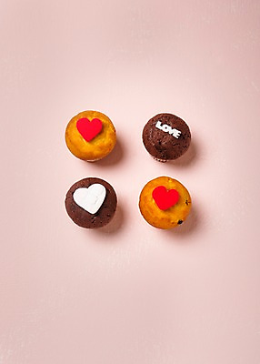 포토 JPG 스튜디오촬영 기념일 백그라운드 화이트데이 디저트 발렌타인데이 사람없음 하트 머핀 파스텔톤 국내포토 모양 음식 빵 컬러 데이이벤트 실내 이벤트 파일형식