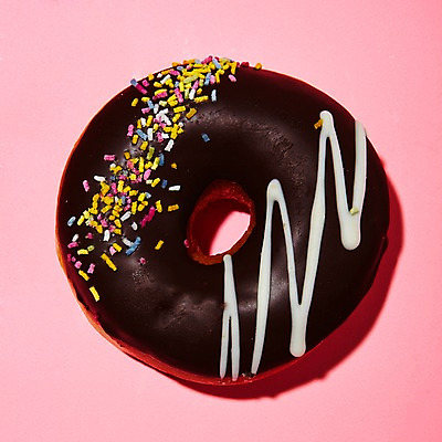 포토 JPG 음식 분홍색 디저트 사람없음 한개 도넛 팝아트 스프링클 국내포토 1 컬러 장식 그림 파일형식