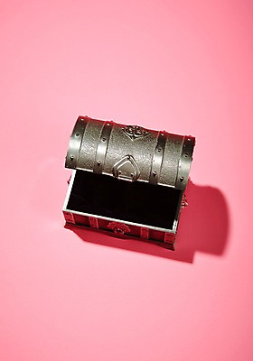 포토 JPG 분홍색 사람없음 상자 한개 팝아트 보물상자 보석함 국내포토 1 컬러 그림 파일형식