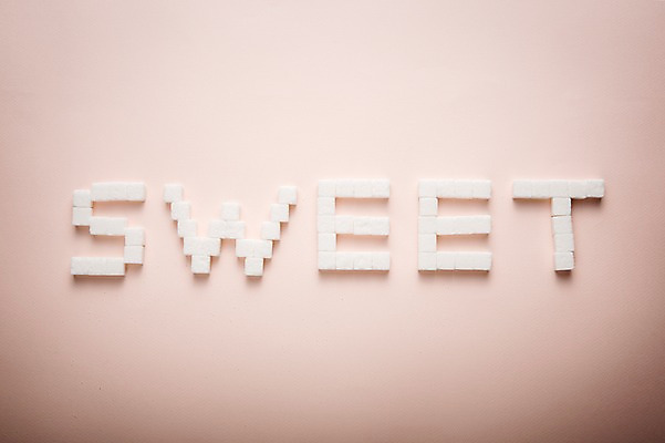 포토 JPG 스튜디오촬영 문자 영어 백그라운드 텍스트 사람없음 단어 각설탕 국내포토 실내 설탕 파일형식