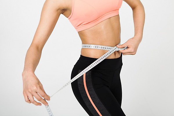 포토 JPG 스튜디오촬영 여자 다이어트 실내 줄자 한명 서기 상반신 20대 성인 옆모습 운동복 한국인 흰배경 허리둘레 감싸기 허리측정 국내포토 1 옷 뷰포인트 백그라운드 모션 자 건강 사람 동양인 청년 내부 흰색 둘레 측정 파일형식