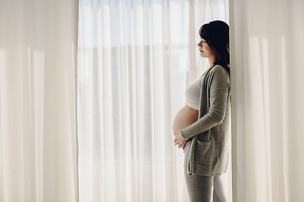 포토 JPG 여자 여유 실내 한명 서기 상반신 20대 성인 옆모습 임산부 임신 한국인 커튼 편안함 창가 태교 청년여자한명만 성인여자한명만 국내포토 1 감정 뷰포인트 창문 모션 사람 동양인 청년 내부 감각 여자한명만 성인여자만 청년여자만 파일형식