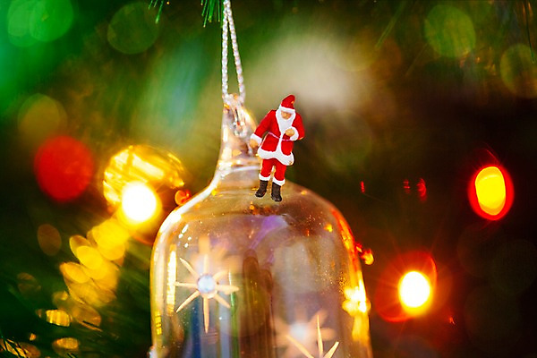 포토 JPG 스튜디오촬영 크리스마스 근접촬영 사람없음 산타클로스 모형 미니어처 보케 산타모양 오너먼트 국내포토 모양 기념일 뷰포인트 크리스마스장식 실내 파일형식