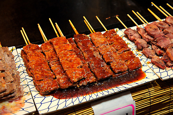 포토 JPG 음식 일본문화 육류 사람없음 일본 축제 꼬치 도쿄 일본전통 신주쿠 일본음식 국내포토 동양문화 전통 아시아 외국문화 식재료 파일형식