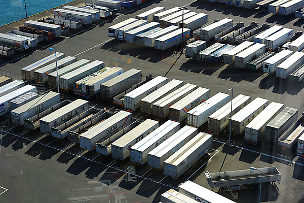 포토 JPG 주간 풍경 사람없음 야외 일본 트럭 주차장 이바라키 국내포토 자연요소 아시아 자동차 파일형식