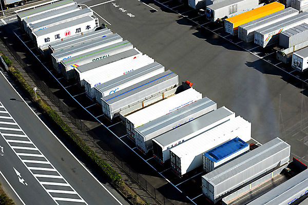 포토 JPG 주간 풍경 사람없음 야외 일본 트럭 주차장 이바라키 국내포토 자연요소 아시아 자동차 파일형식