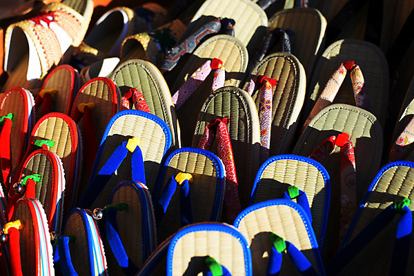 포토 JPG 주간 슬리퍼 풍경 사람없음 야외 일본 게다 시즈오카 국내포토 자연요소 아시아 신발 일본전통 나막신 파일형식