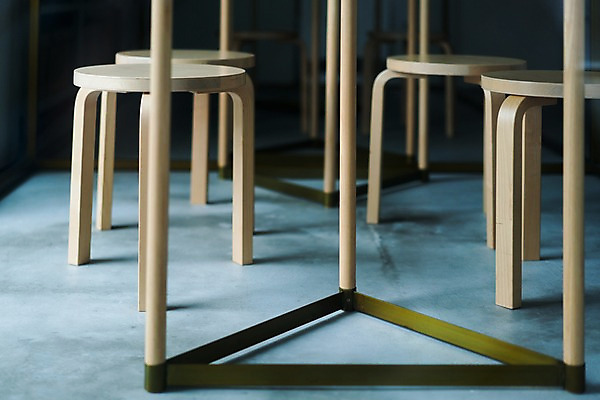 포토 JPG 의자 실내 사람없음 일본 나무의자 국내포토 아시아 가구 내부 목재 파일형식