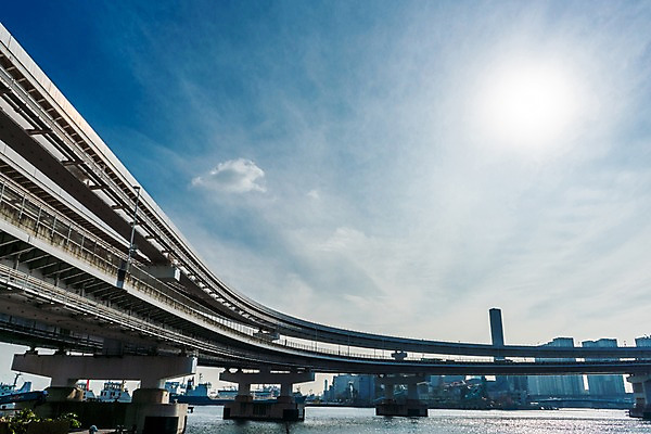 포토 JPG 주간 구름 하늘 풍경 사람없음 야외 햇빛 일본 다리 도시 도쿄 국내포토 자연요소 아시아 신체부위 태양 파일형식