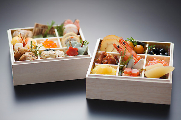 포토 JPG 음식 새우 실내 사람없음 두개 계란말이 검은콩 청어알 콩조림 일본음식 오세치 국내포토 2 콩 갑각류 내부 알 계란요리 조림 파일형식