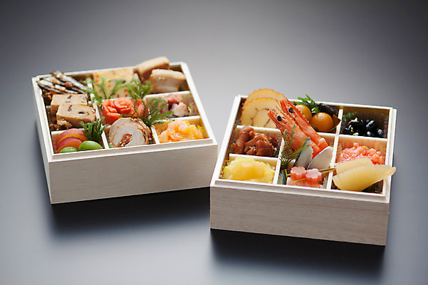 포토 JPG 음식 새우 실내 사람없음 두개 계란말이 검은콩 청어알 콩조림 일본음식 오세치 국내포토 2 콩 갑각류 내부 알 계란요리 조림 파일형식