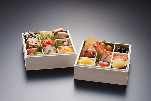 포토 JPG 음식 새우 실내 돼지고기 사람없음 두개 문어 계란말이 검은콩 멸치 청어알 콩조림 일본음식 오세치 국내포토 2 콩 연체동물 육류 갑각류 어류 내부 알 수중동물 계란요리 조림 파일형식