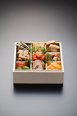 포토 JPG 음식 실내 돼지고기 사람없음 한개 문어 멸치 일본음식 오세치 국내포토 1 연체동물 육류 어류 내부 수중동물 파일형식