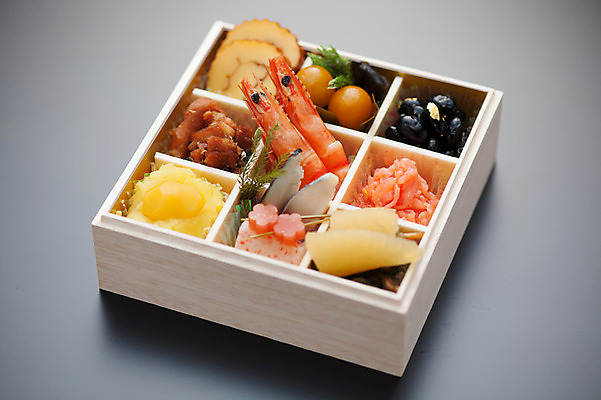 포토 JPG 음식 새우 실내 사람없음 한개 계란말이 검은콩 청어알 콩조림 일본음식 오세치 국내포토 1 콩 갑각류 내부 알 계란요리 조림 파일형식