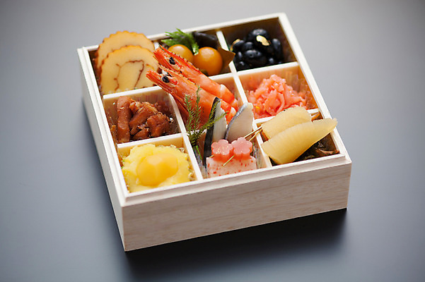 포토 JPG 음식 새우 실내 사람없음 한개 계란말이 검은콩 청어알 콩조림 일본음식 오세치 국내포토 1 콩 갑각류 내부 알 계란요리 조림 파일형식