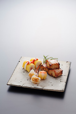 포토 JPG 접시 음식 새우 실내 돼지고기 사람없음 일본음식 오세치 국내포토 식기 육류 갑각류 내부 파일형식