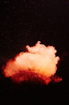 포토 JPG 스튜디오촬영 검은배경 실내 순간포착 사람없음 주황색 폭발 가루 분해 국내포토 컬러 백그라운드 촬영기법 내부 검은색 파일형식