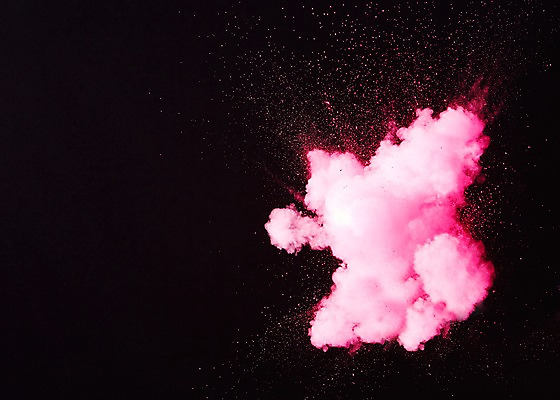 포토 JPG 스튜디오촬영 분홍색 검은배경 실내 순간포착 사람없음 폭발 가루 분해 국내포토 컬러 백그라운드 촬영기법 내부 검은색 파일형식