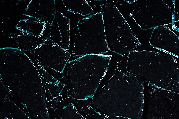 포토 JPG 스튜디오촬영 유리 실내 사람없음 손상 투명 오브젝트 산산조각 국내포토 컨셉 재질 내부 파일형식