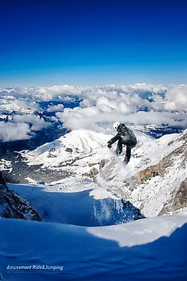 주간 PSD 구름 편집 편집이미지 남자 하늘 겨울스포츠 스키장 산 한명 성인 야외 점프 눈 스노우보드 익스트림스포츠 디지털합성 합성 디지털아트 이미지편집 자연요소 1 스포츠 모션 날씨 사람 보드_스포츠 파일형식