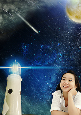 PSD 편집이미지 여자 밤하늘 고등학생 등대 한명 미소 상반신 앞모습 빛 턱괴기 한국인 올려보기 보름달 야간 유성 청소년교육 이미지편집 자연요소 1 학생 교육 뷰포인트 모션 청소년 하늘 표정 사람 동양인 달 파일형식