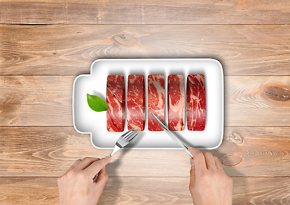 PSD 편집이미지 손 포크 육류 한명 목재 신체부위 양손 잡기 나이프 건전지 슬라이스 이미지편집 나무 1 식기 식재료 재료 모션 사람 칼 파일형식