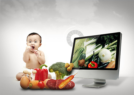 PSD 편집이미지 여자 방울토마토 가지 양파 피망 오이 감자 파프리카 육류 한명 앉기 앞모습 컴퓨터 계란 버섯 당근 한국인 아기 브로콜리 먹기 이미지편집 1 뷰포인트 토마토 채소 식재료 모션 뿌리채소 사람 동양인 전자제품 알 파일형식