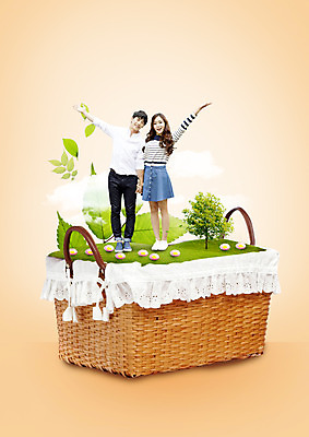 전신 PSD 나무 편집이미지 커플 여자 남자 꽃 팔벌리기 나뭇잎 서기 미소 잔디 20대 성인 두명 앞모습 손들기 손잡기 한국인 소풍바구니 이미지편집 식물 뷰포인트 잎 관계 모션 표정 사람 동양인 청년 바구니 파일형식