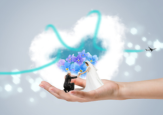 PSD 구름 편집이미지 손 여자 남자 꽃 신부 웨딩드레스 신랑 프로포즈 비행기 한손 들기 정장 턱시도 성인 신체부위 세명 노부부 한국인 하트 연기 60대 무릎꿇기 이미지편집 자연요소 모양 식물 부부 드레스 옷 노년 결혼 항공교통 모션 대중교통 사람 동양인 파일형식