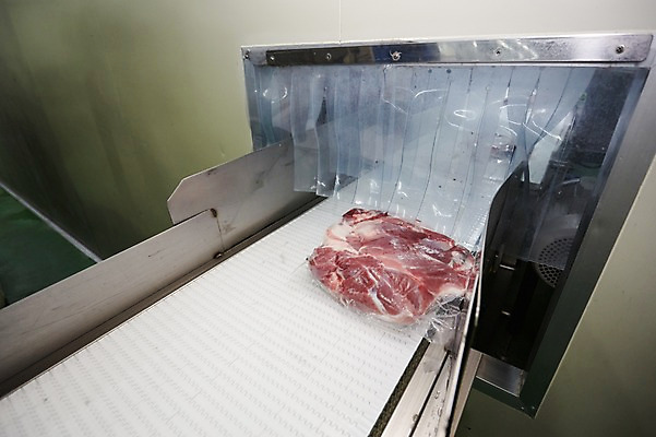 포토 JPG 포장 공장 실내 육류 사람없음 기계 축산자조금연합 신선에너지우리축산 가공장 국내포토 캠페인 식재료 공업 내부 동맹 파일형식