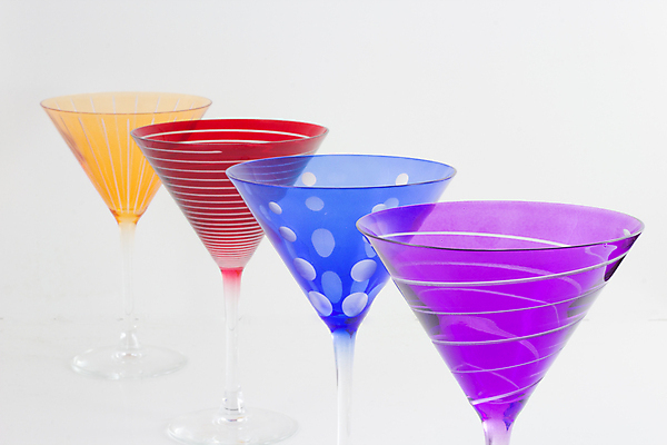 포토 JPG 해외이미지 안경 오렌지 유리 사람없음 빨간색 컬러풀 파티 와인 보라색 바 마티니 소셜 코스모폴리탄 해외202004 해외포토 잡화 컬러 과일 재질 주류 이벤트 칵테일 파일형식 이미지허브