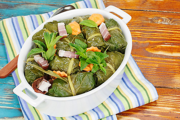 포토 JPG 해외이미지 전통문화 잎 채소 탁자 밥 반찬 육류 사람없음 시골 애피타이저 두루마리 베이컨 폭식 다진 음식준비 케일 카피스페이스 해외202004 해외포토 식물 전통 문화 음식 가구 식재료 돼지고기 공백 준비 파일형식 이미지허브