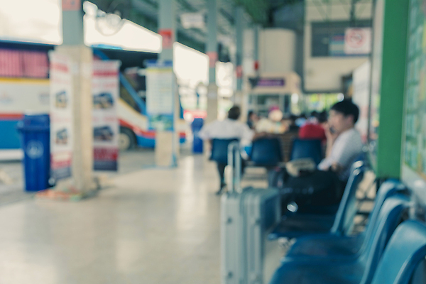 포토 JPG 해외이미지 해외 손 여자 여행 백그라운드 컨셉 가방 비즈니스 사람 사람없음 빨간색 여름 파란색 쇼핑 여행객 걷기 여행가방 짐 비즈니스우먼 우아함 공항 승객 짐싸기 수하물 터미널 해외202004 해외포토 잡화 계절 컬러 교통시설 모션 신체부위 직장인 파일형식 이미지허브