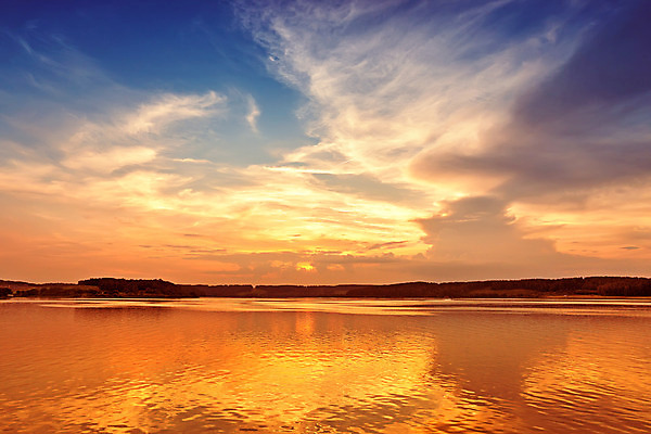포토 JPG 해외이미지 나무 구름 계절 실루엣 유럽 호수 파도 바다 백그라운드 오렌지 자연 하늘 아침 풍경 사람없음 빨간색 물 여름 파란색 빛 강 햇빛 태양 반사 일출 황혼 일몰 새벽 야간 저녁 내추럴 벨로루시 수평선 카피스페이스 해외202004 해외포토 주간 자연요소 식물 나라 컬러 과일 촬영기법 노을 공백 생태계 파일형식 이미지허브