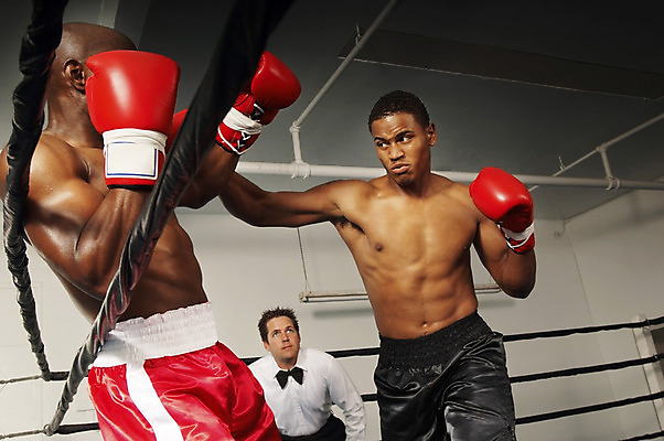 포토 JPG 해외이미지 흑인 20대 성인 두명 경쟁 권투 결심 싸움 대회 공격적 궤 벌거벗은 해외202004 해외포토 서양인 컨셉 모션 사람 청년 격투기 파일형식 이미지허브