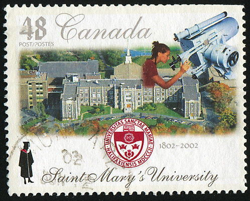 포토 JPG 해외이미지 학생 손 여자 교육 무기 벽 과학 캐나다 건축양식 창문 손가락 지붕 봉투 주택 풍경 성인 사람없음 건물 머리 수확 골동품 메시지 역사 성자 물개 편지 대학교 복고 엽서 몸통 팔 우표 옛날 해외202004 해외포토 건축물 건축 종교 북아메리카 농업 포유류 학교 사람 신체부위 바다동물 파일형식 이미지허브