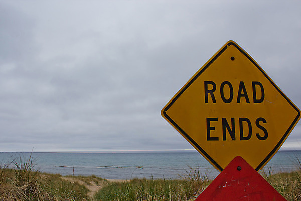 포토 JPG 해외이미지 도로 사람없음 탐험 사인 해외202004 해외포토 길 교통시설 파일형식 이미지허브