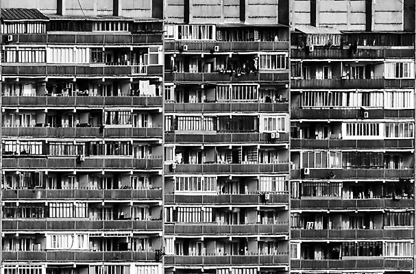 포토 JPG 해외이미지 라이프스타일 외관 벽 건축양식 창문 아파트 주택 사람없음 야외 건물 가로 블록 발코니 도시 재산 큼 투자 대여 개발 복잡 진짜 콘크리트 해외202004 해외포토 건축물 건축 컨셉 비즈니스 생활 금융 크기 파일형식 이미지허브