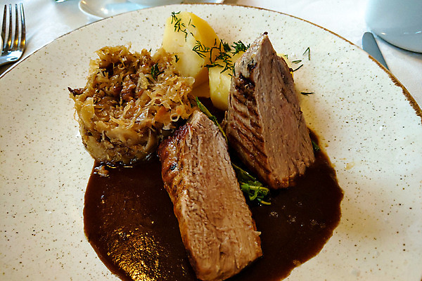 포토 JPG 해외이미지 접시 열매 음식 조각 잎 채소 과일 부분 사슴 감자 건강 육류 스테이크 요리 사람없음 빨간색 초록색 식사 버섯 이탈리아 당근 흰색 신선 오스트리아 고급 맛 그릴 가슴 굽기 먹기 허브 상쾌 양배추 바질 갈비뼈 리조또 전용 주키니 해외202004 해외포토 식물 식기 감정 유럽 컬러 컨셉 식재료 포유류 모션 주방용품 뼈 뿌리채소 서양음식 신체부위 구이 파일형식 이미지허브