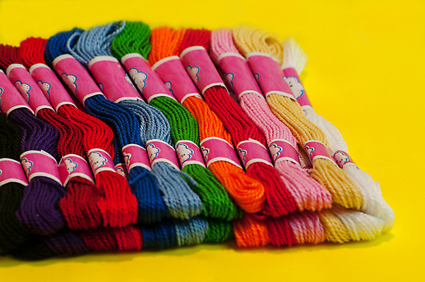 포토 JPG 해외이미지 디자인 분홍색 백그라운드 오렌지 미술 취미 사람없음 빨간색 초록색 파란색 컬러풀 노란색 보라색 흰색 직물 면 실 바느질 자수 섬유 수공예 양모 줄서기 해외202004 해외포토 컬러 과일 모션 문화예술 공예 파일형식 이미지허브