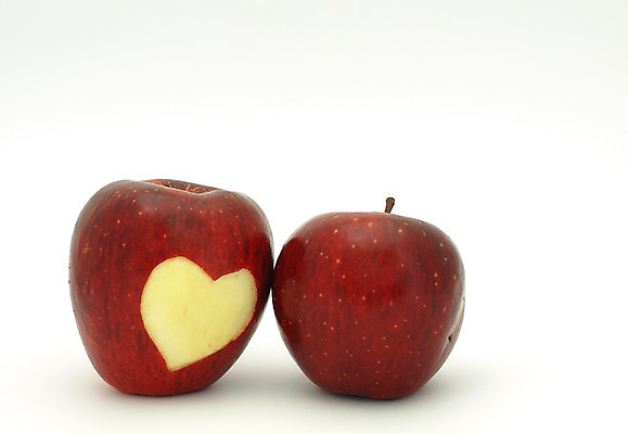 포토 JPG 해외이미지 음식 줄기 과일 사람없음 빨간색 노란색 달콤 맛 사과 자르기 오브젝트 고립 식용 차단 해외202004 해외포토 식물 컬러 컨셉 모션 파일형식 이미지허브